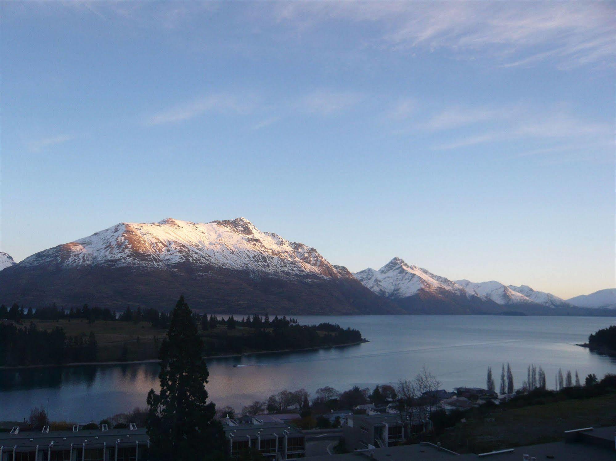 The B & B On The Hill Queenstown Extérieur photo